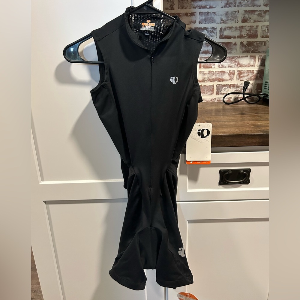 Pearl Izumi women’s cycling outfit